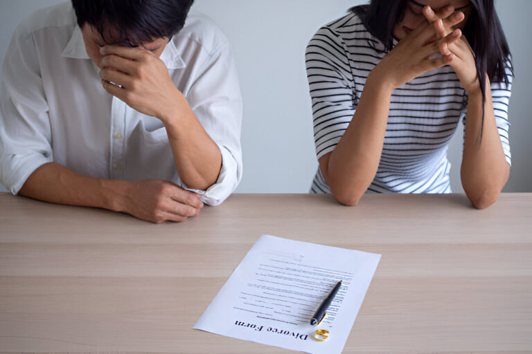 mistakes people make during a divorce settlement